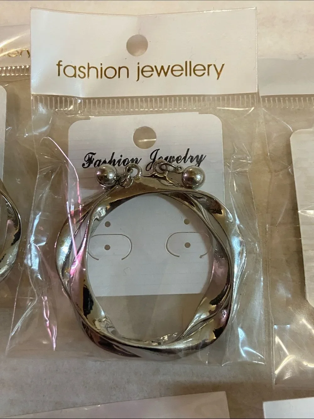Fashion Jewellery Style 70s Retro Tone Silver Accessories Earrings